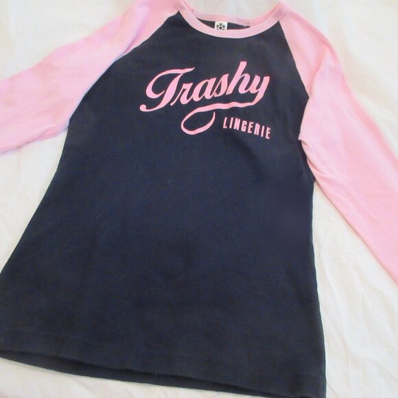 Vintage Trashy Lingerie Black/Pink T Shirt - Picture 4 of 8